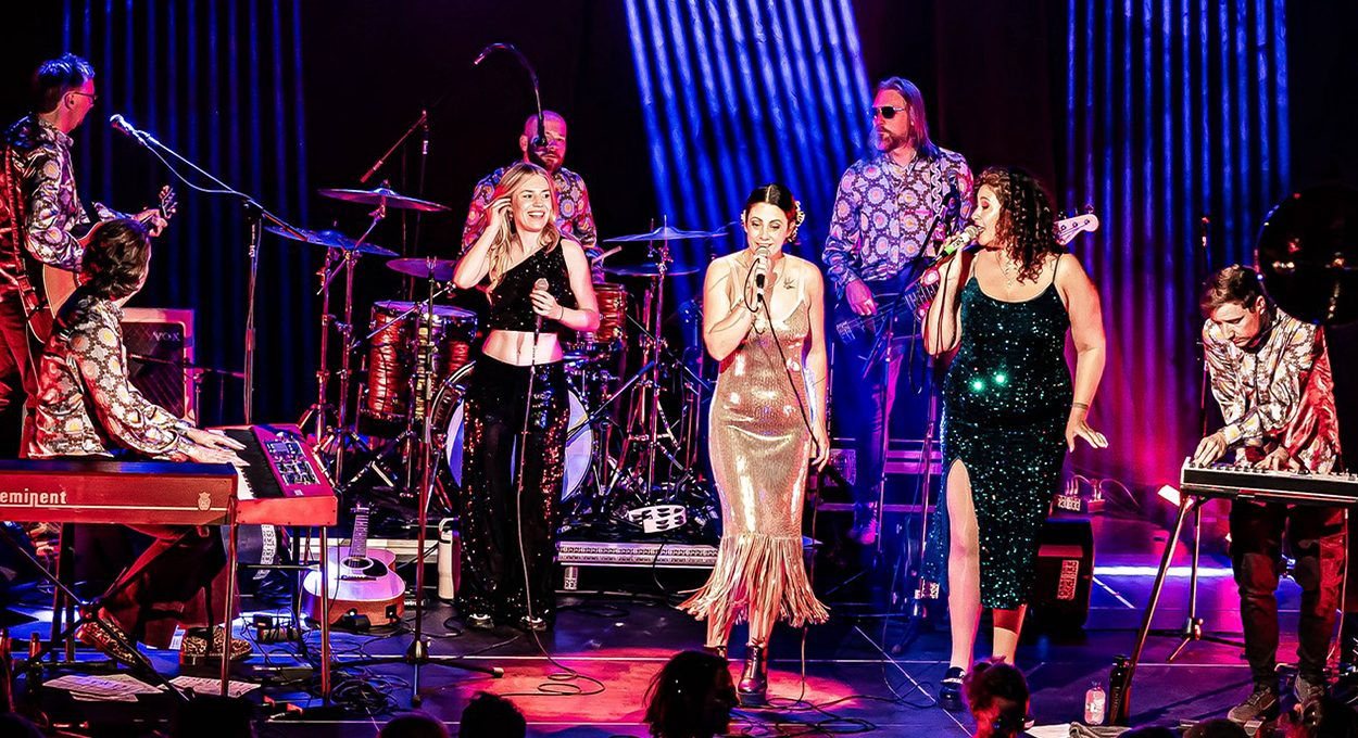 Gimme! Gimme! Gimme!