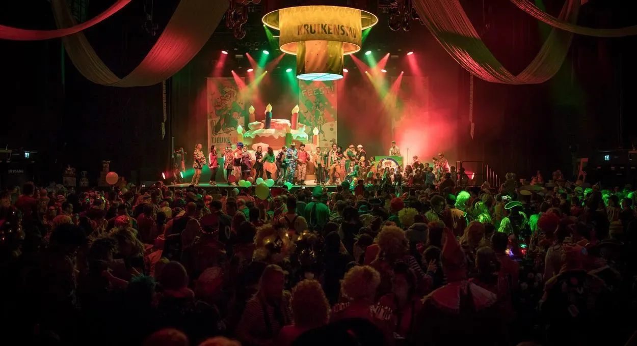 Tjeuke's Giga Gekke Glitterdisco